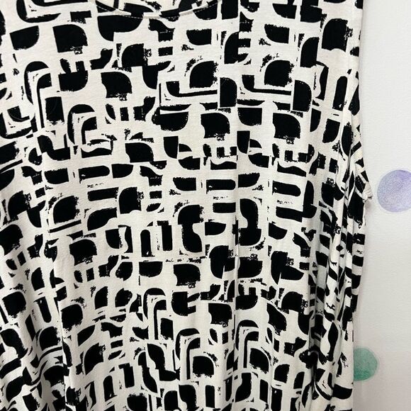 Geometric pattern tank top - Picture 2 of 3